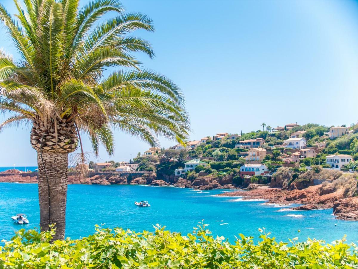 Et Les Flots Bleus Apart-hotel 4*