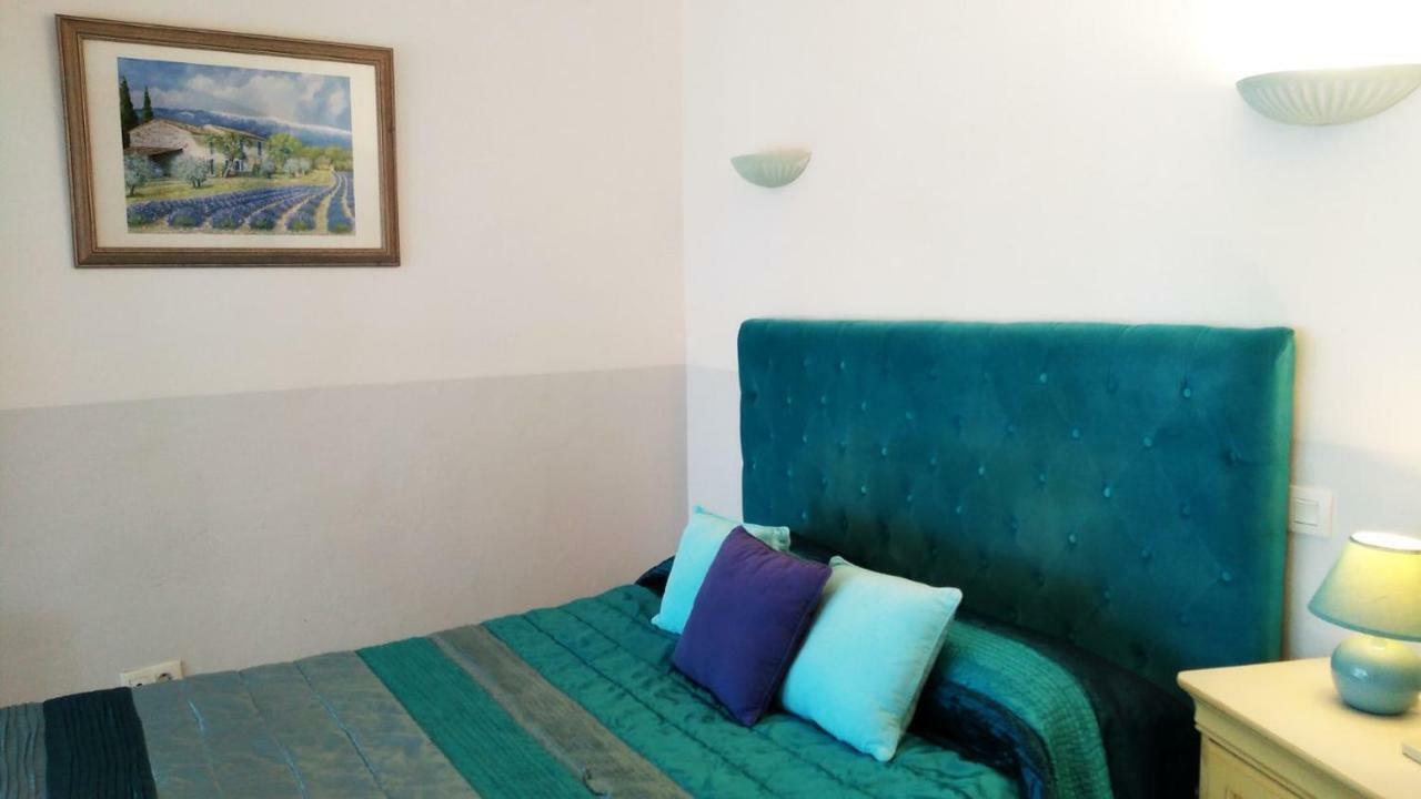 Apart-hotel Et Les Flots Bleus